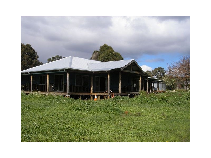 14 South Western Highway, Balingup WA 6253