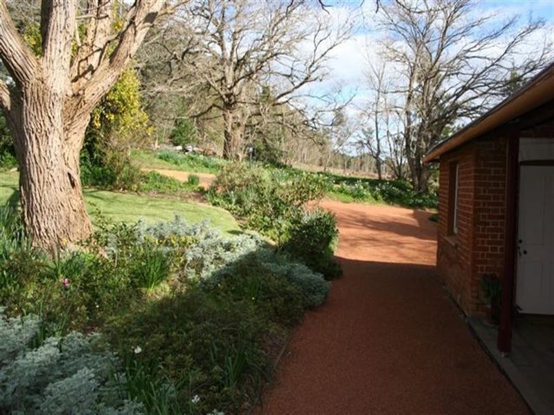 82 Southampton Road, Balingup WA 6253