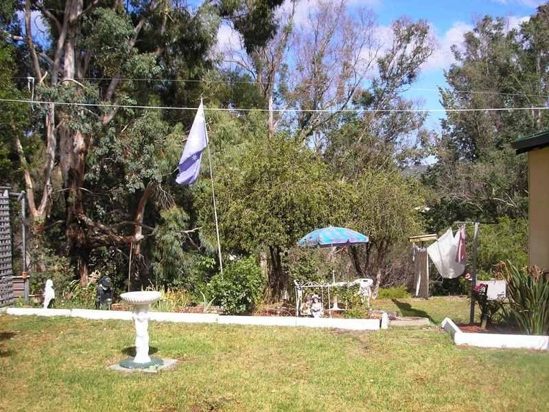 8 Roberts Street, Balingup WA 6253