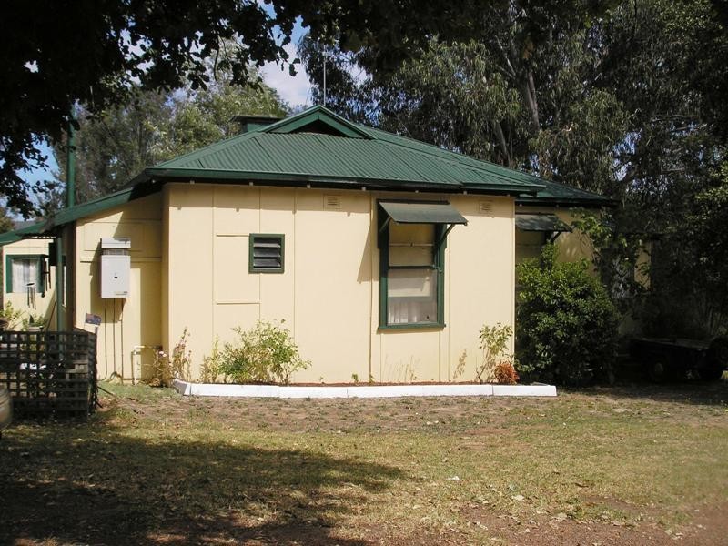 8 Roberts Street, Balingup WA 6253