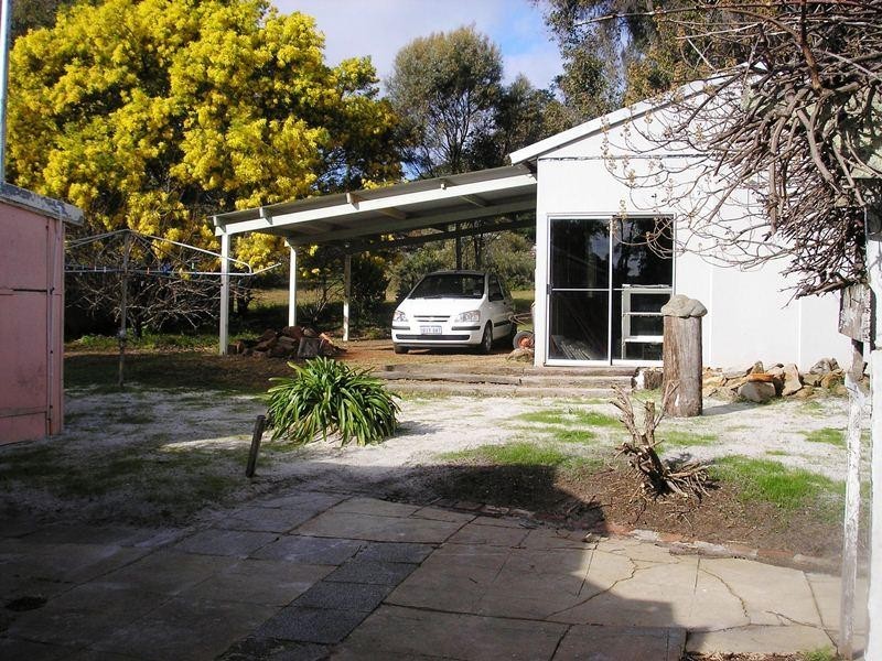 41 Brockman Street, Balingup WA 6253