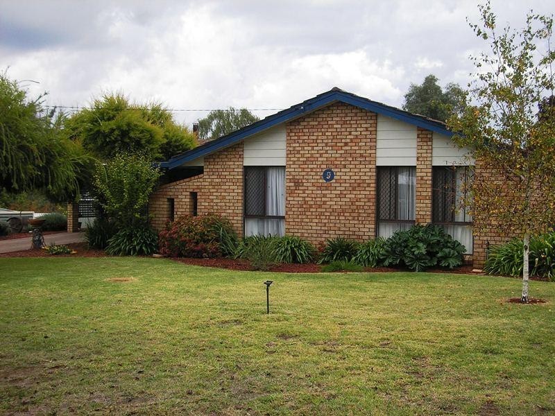 9 Jayes Road, Balingup WA 6253