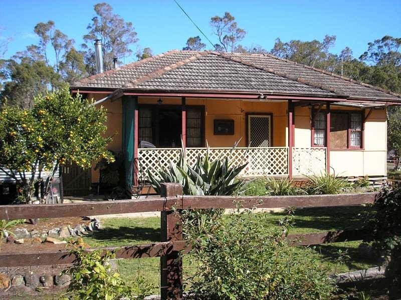 7 Giles Street, Wilga WA 6243