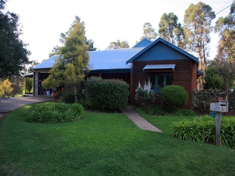 8 Carey Street, Donnybrook WA 6239