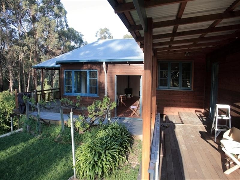 8 Carey Street, Donnybrook WA 6239