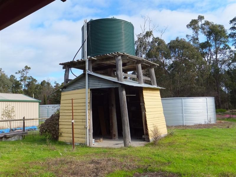 7 Giles Street, Wilga WA 6243