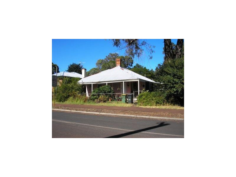 25 Brockman, Balingup WA 6253