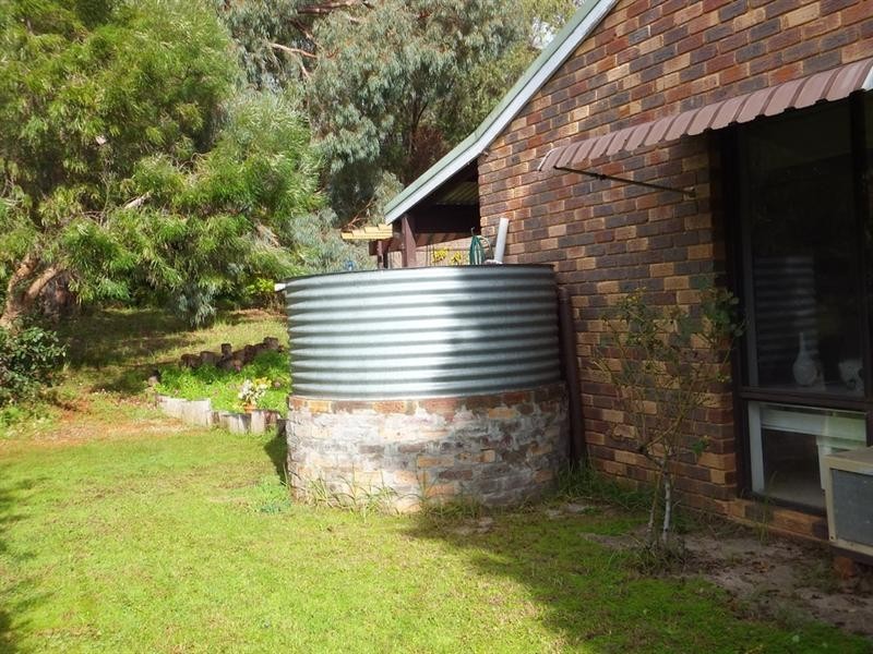 14 De Lisle Street, Balingup WA 6253