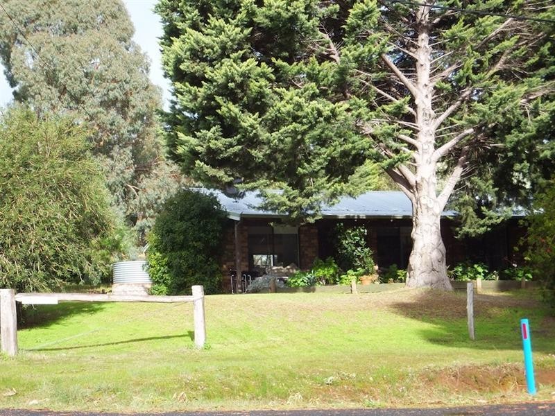 14 De Lisle Street, Balingup WA 6253