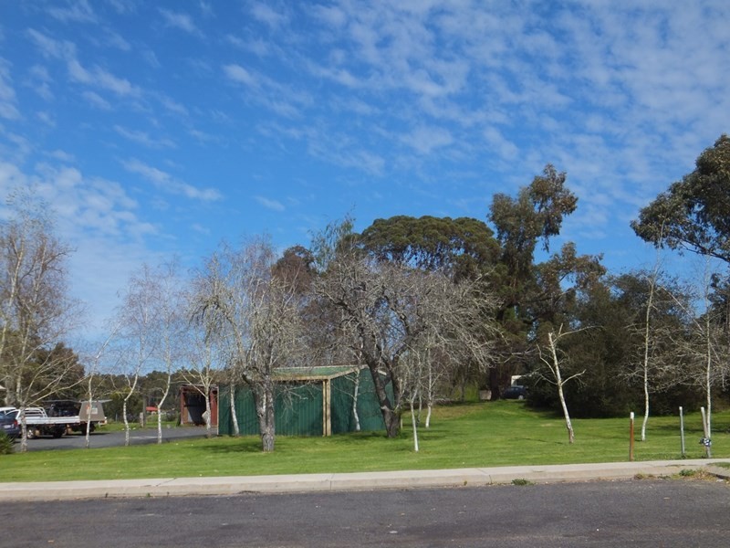 49 South Western Highway, Kirup WA 6251