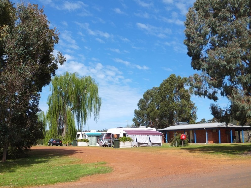 49 South Western Highway, Kirup WA 6251
