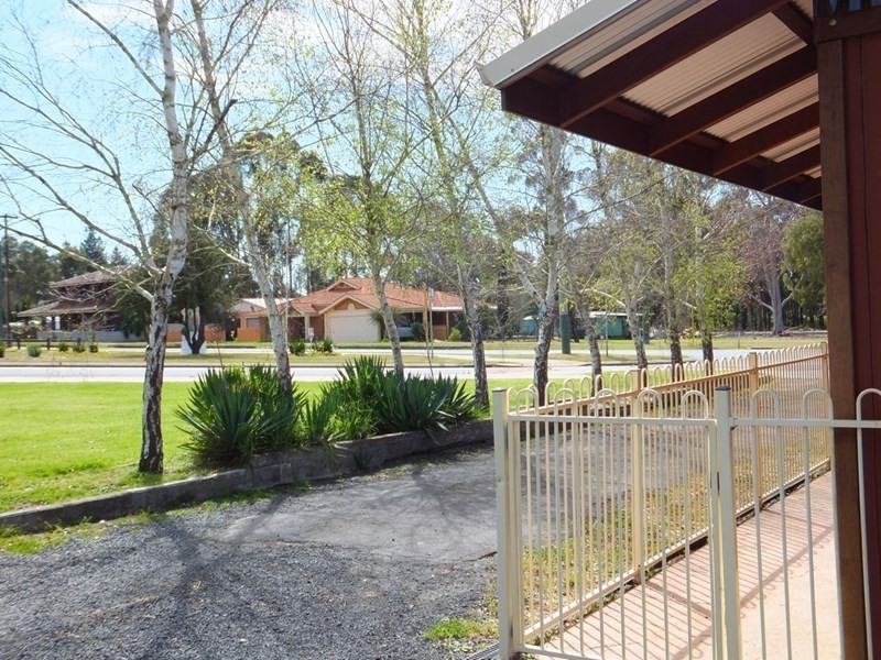 49 South Western Highway, Kirup WA 6251