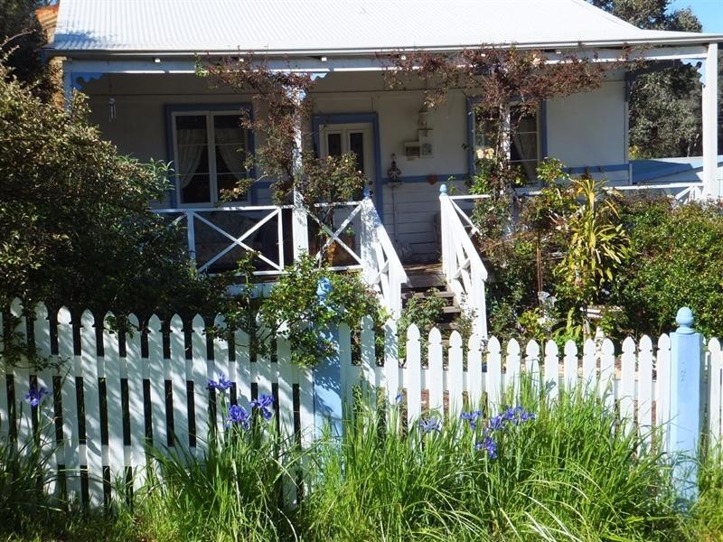 11 Brockman Street, Balingup WA 6253