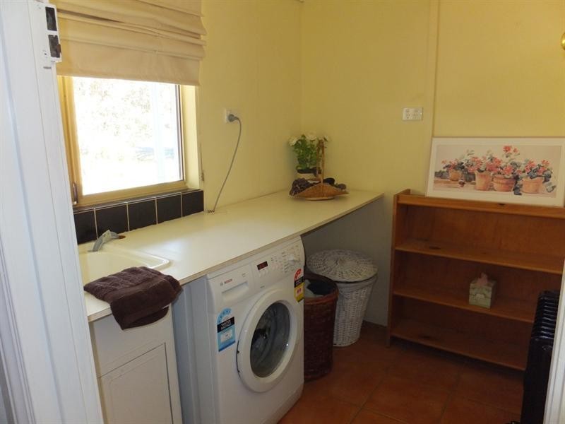 11 Brockman Street, Balingup WA 6253