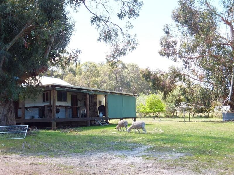 24 Cundinup-Kirup Road, Kirup WA 6251