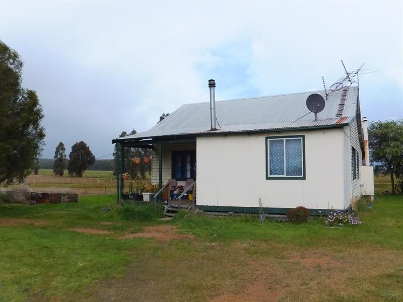 24 Cundinup-Kirup Road, Kirup WA 6251