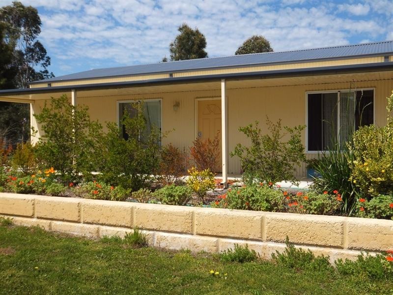 5 and 9 Baxter Street, Kirup WA 6251