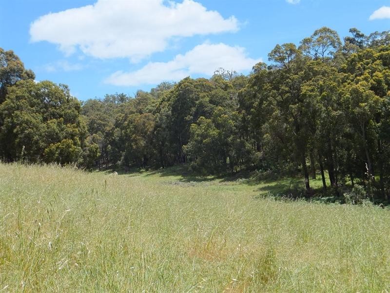 1268 Brookhampton Road, Kirup WA 6251