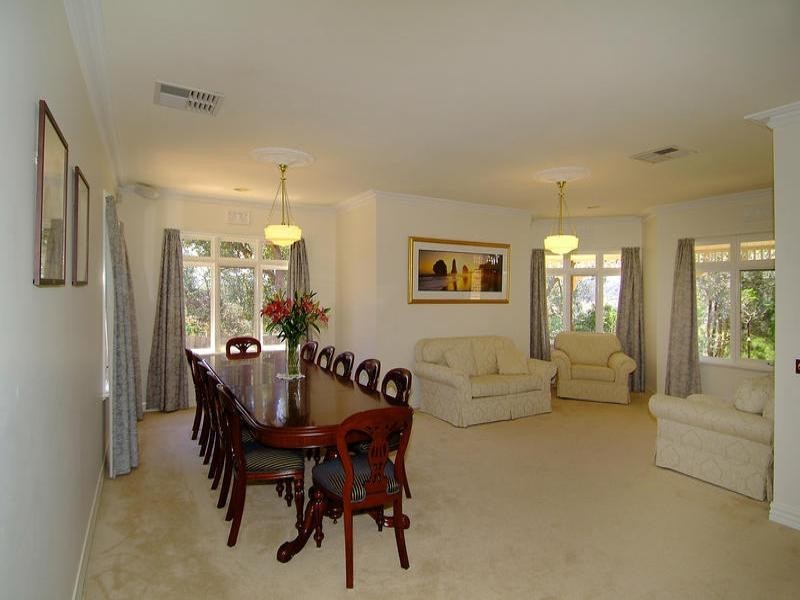 52 Reynolds Road, Diamond Creek VIC 3089