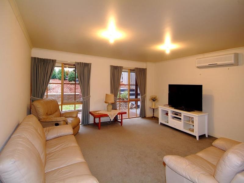 56 Grassy Flat Road, Diamond Creek VIC 3089