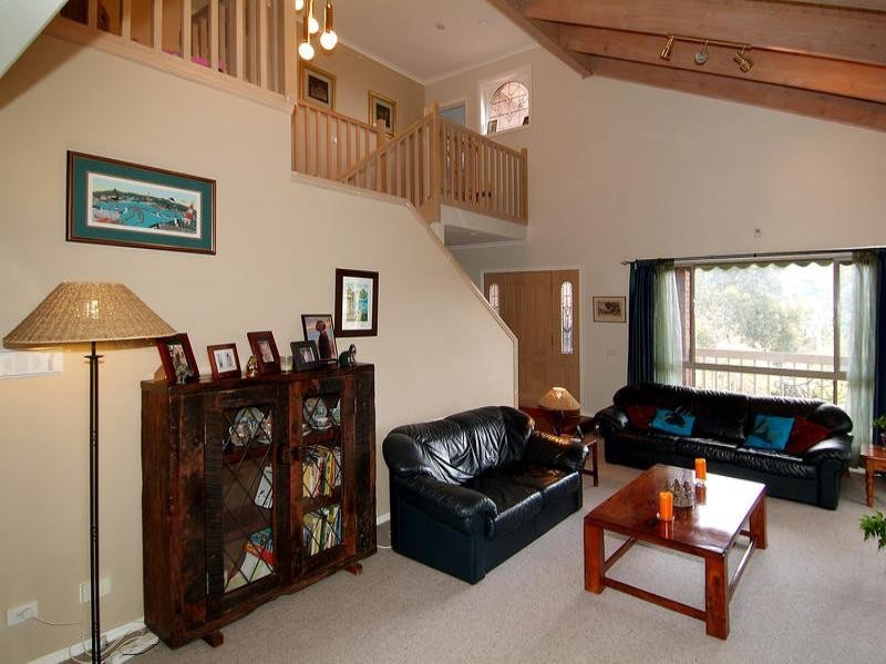 128 Weidlich Road, Eltham North VIC 3095