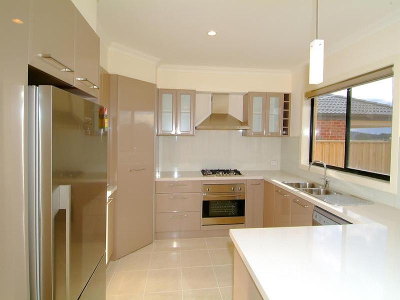 16 Smokey Glade, Doreen VIC 3754