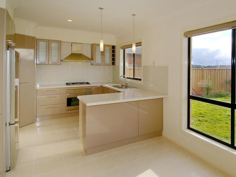 16 Smokey Glade, Doreen VIC 3754