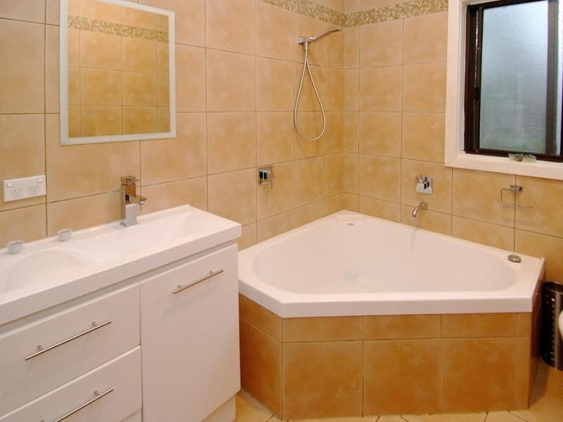 26 Adeline Street, Greensborough VIC 3088