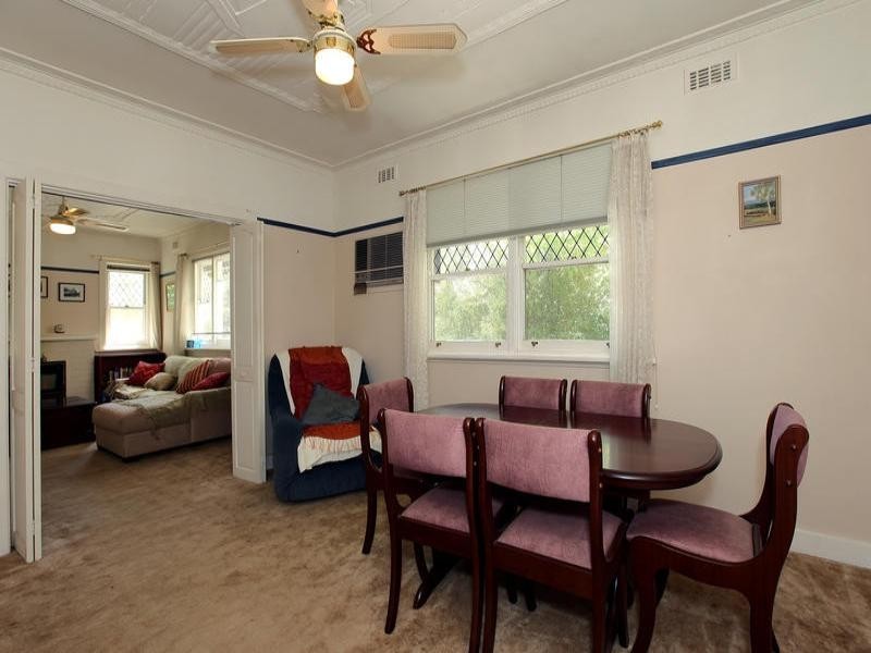 32 Kangaroo Ground Road, Wattle Glen VIC 3096