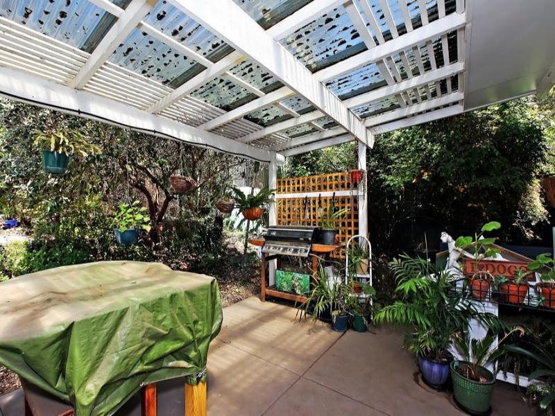 32 Kangaroo Ground Road, Wattle Glen VIC 3096