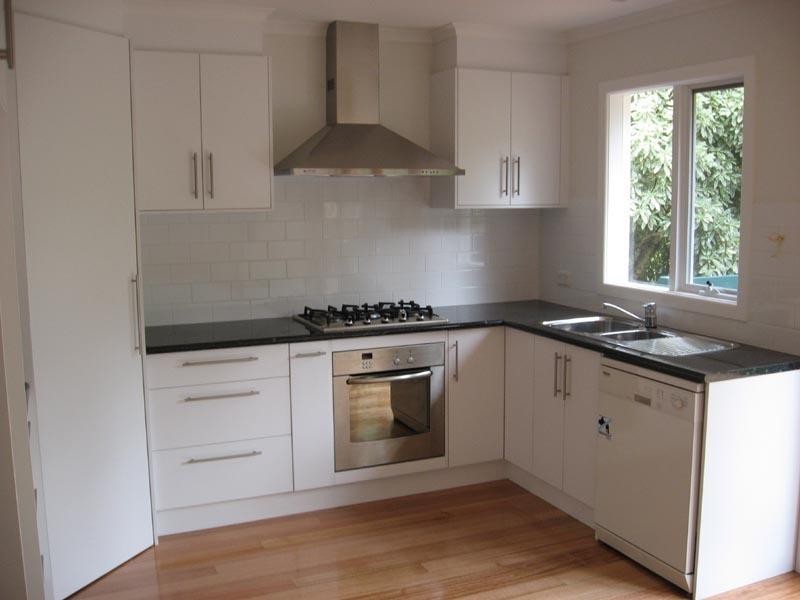 33 Bishop Avenue, Diamond Creek VIC 3089