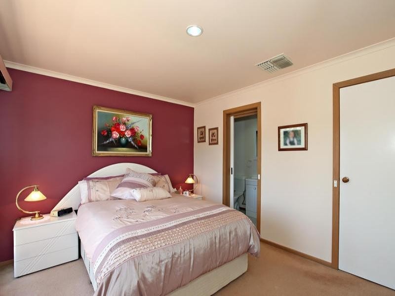 6 James Cook Drive, Diamond Creek VIC 3089