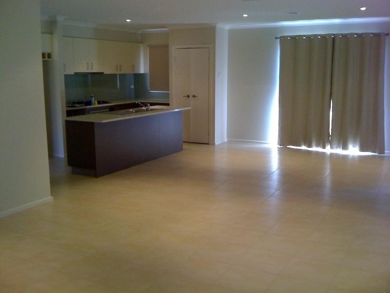 35 Thernholme Crescent, Doreen VIC 3754