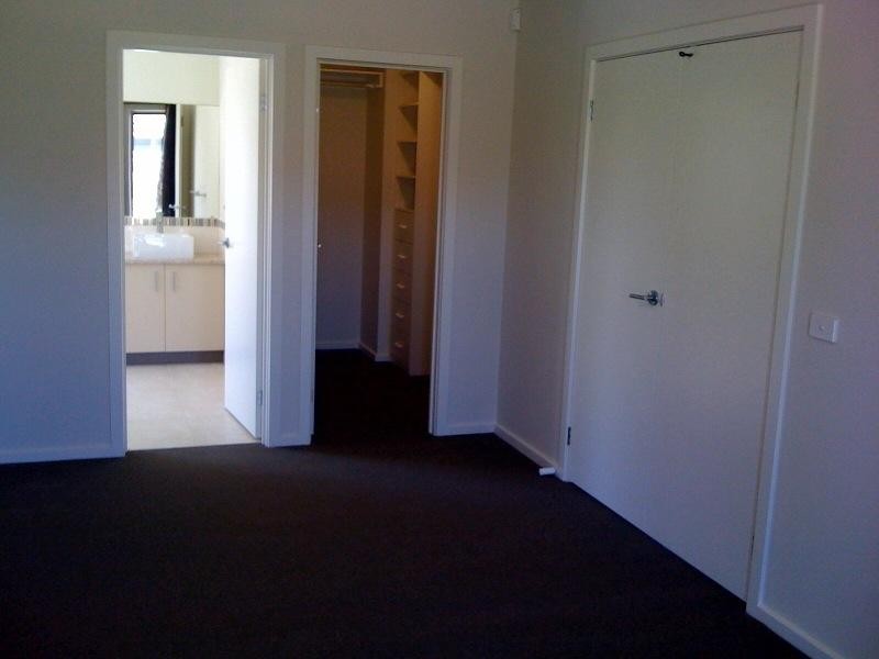 35 Thernholme Crescent, Doreen VIC 3754