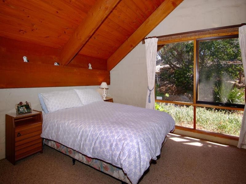 25 Scotts Angle Road, Wattle Glen VIC 3096