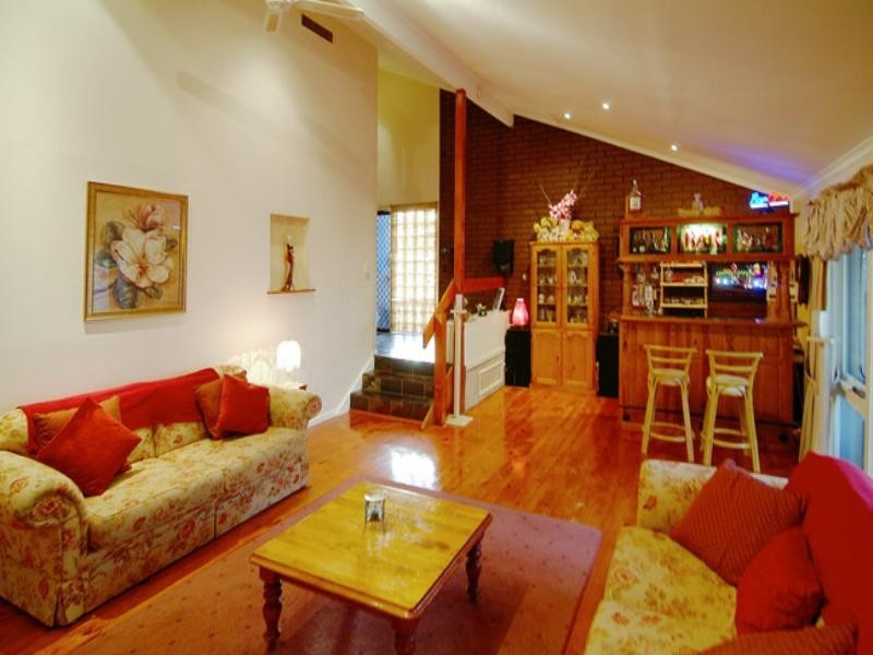 198 Plenty River Drive, Greensborough VIC 3088