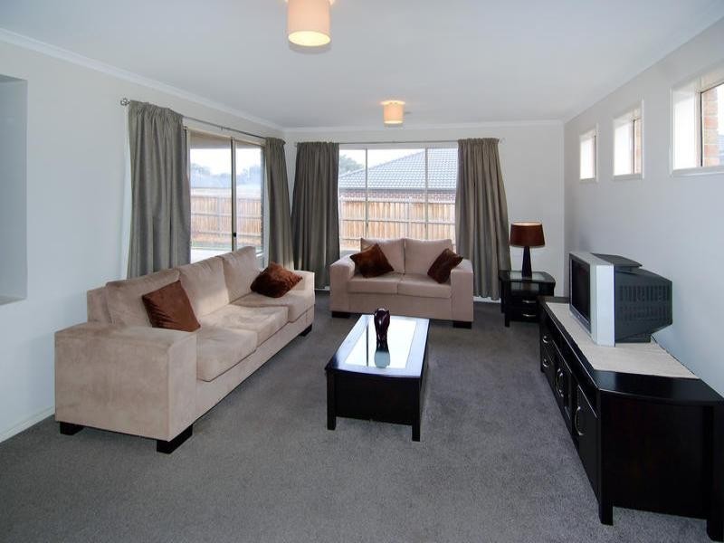 57 Jorgensen Avenue, Doreen VIC 3754