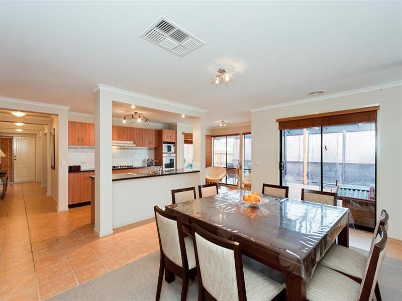 12 Knightsbridge Place, Diamond Creek VIC 3089