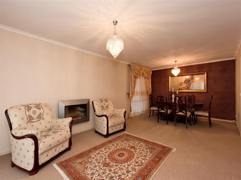 12 Knightsbridge Place, Diamond Creek VIC 3089