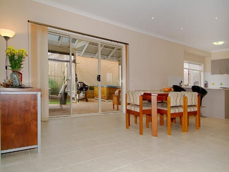 10 Hanna Crescent, Doreen VIC 3754