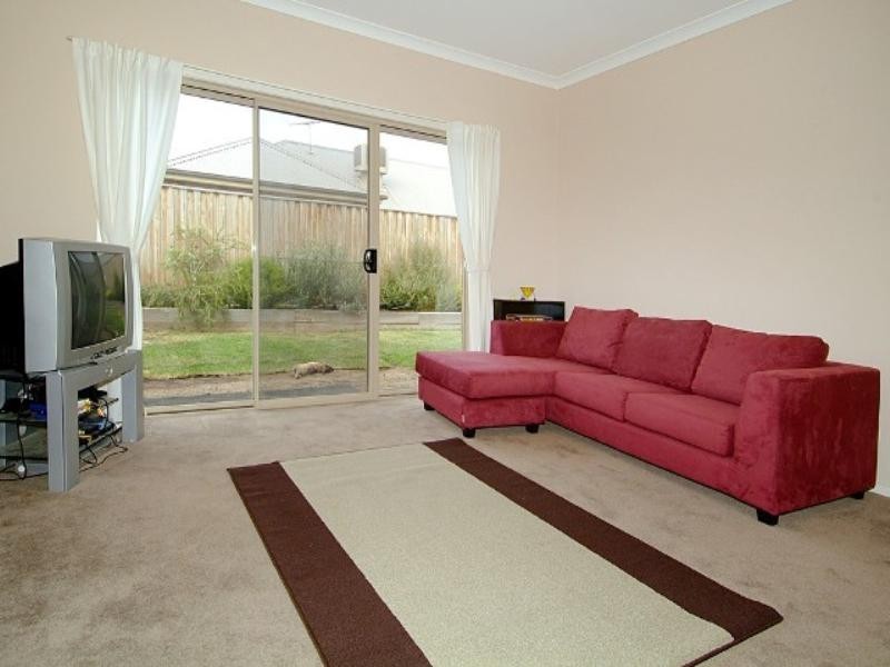 10 Hanna Crescent, Doreen VIC 3754