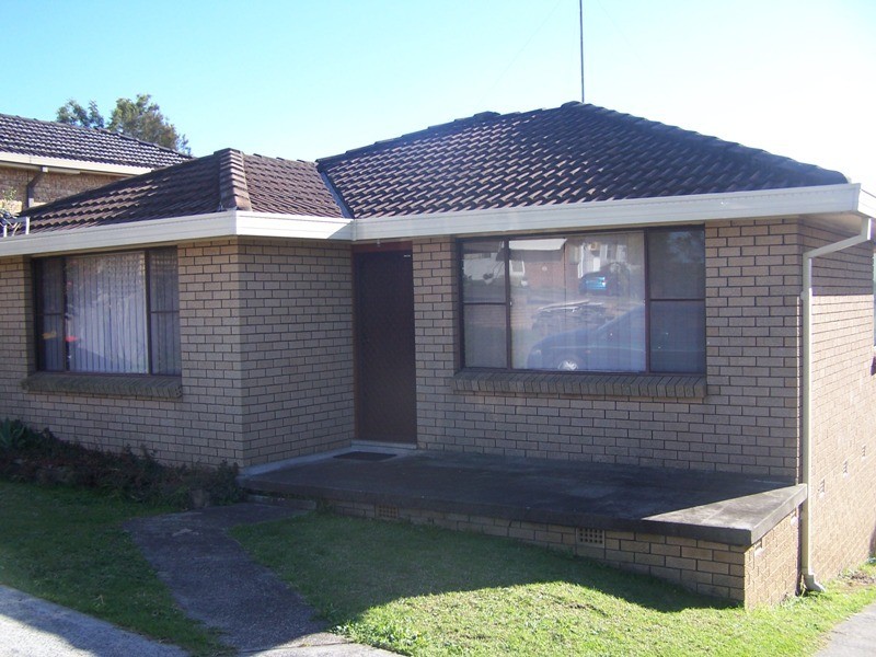 100 Farmborough Road, Farmborough Heights NSW 2526