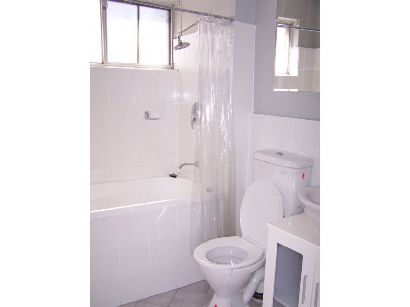 18/6 Eyre Street, Warrawong NSW 2502