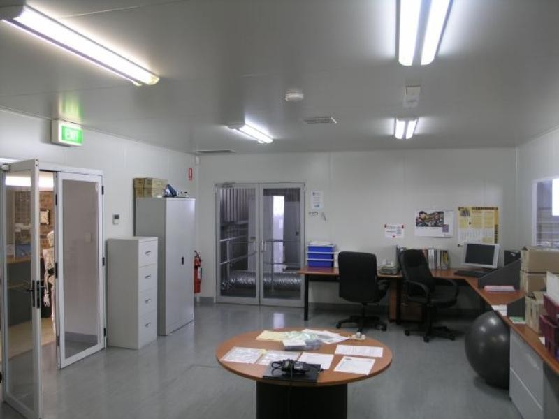 10 Resolution Drive, Unanderra NSW 2526