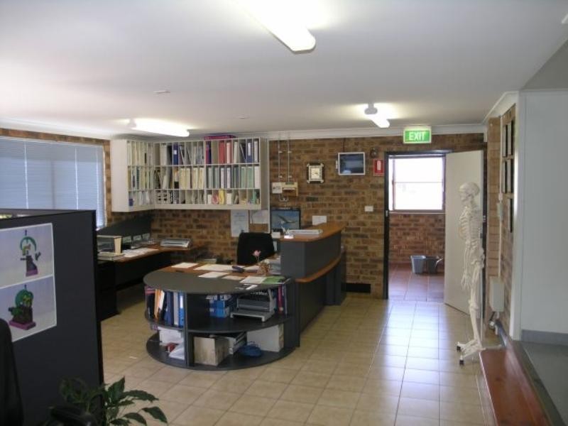 10 Resolution Drive, Unanderra NSW 2526