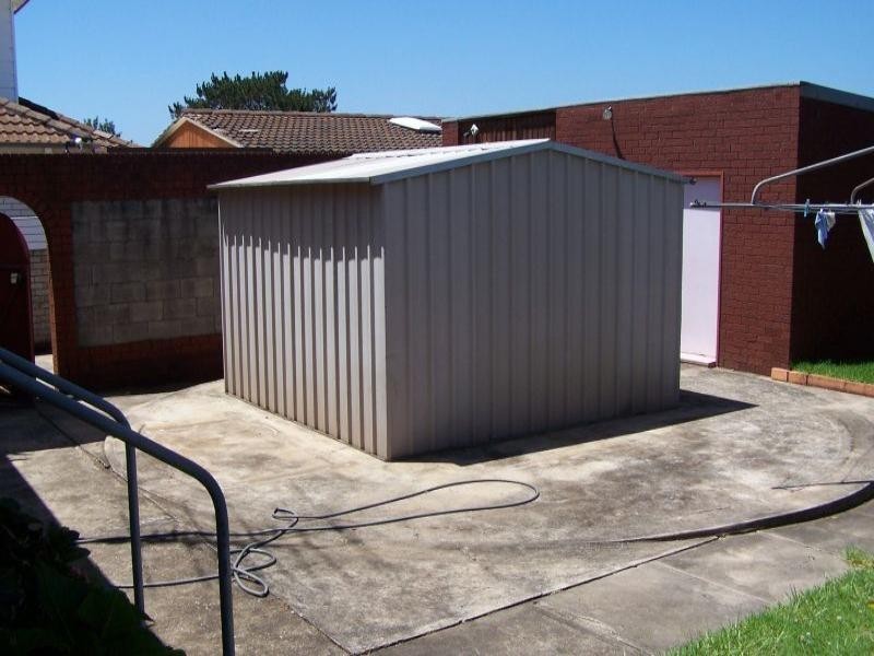 45 Staff Road, Unanderra NSW 2526