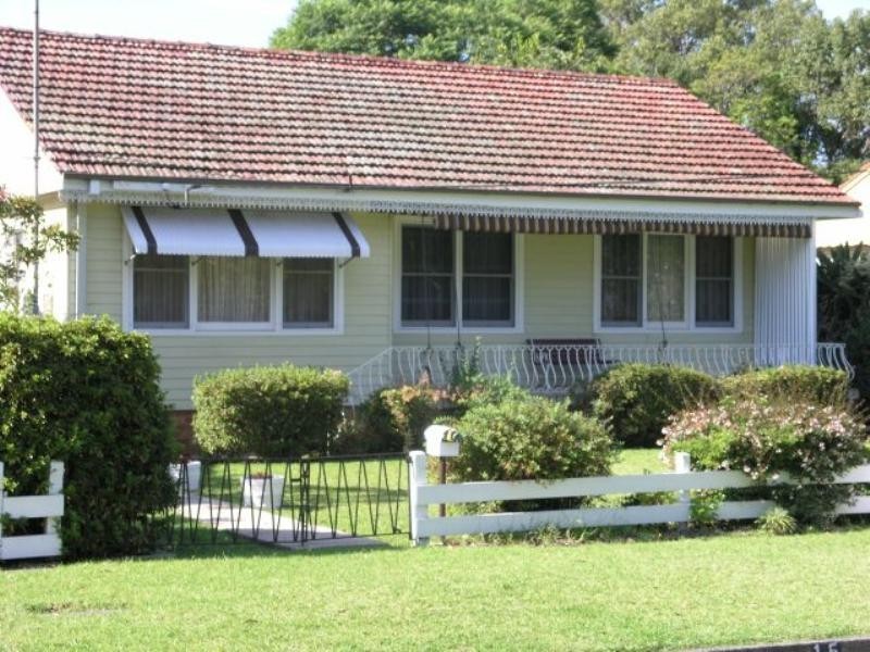 15 Arrow Avenue, Figtree NSW 2525