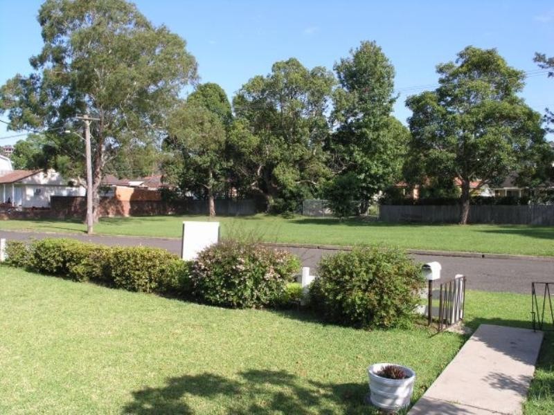 15 Arrow Avenue, Figtree NSW 2525