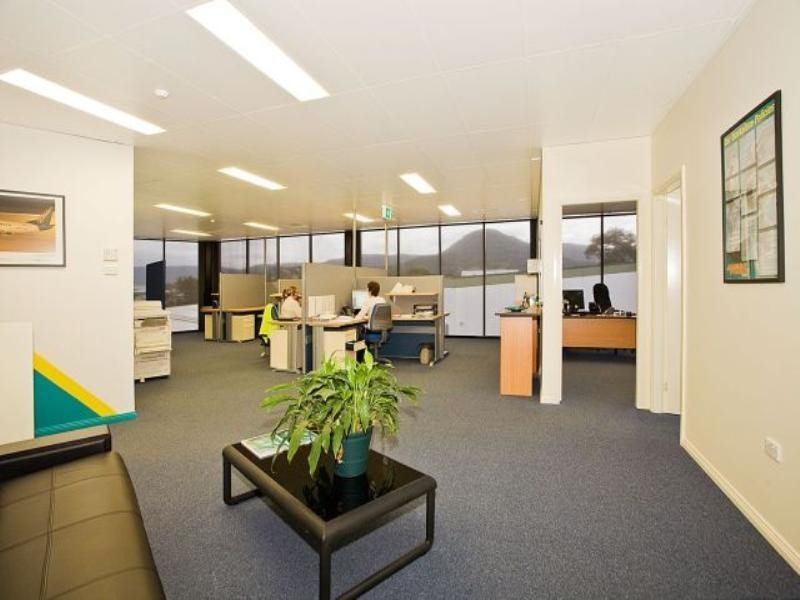 244 Nolan Street, Unanderra NSW 2526