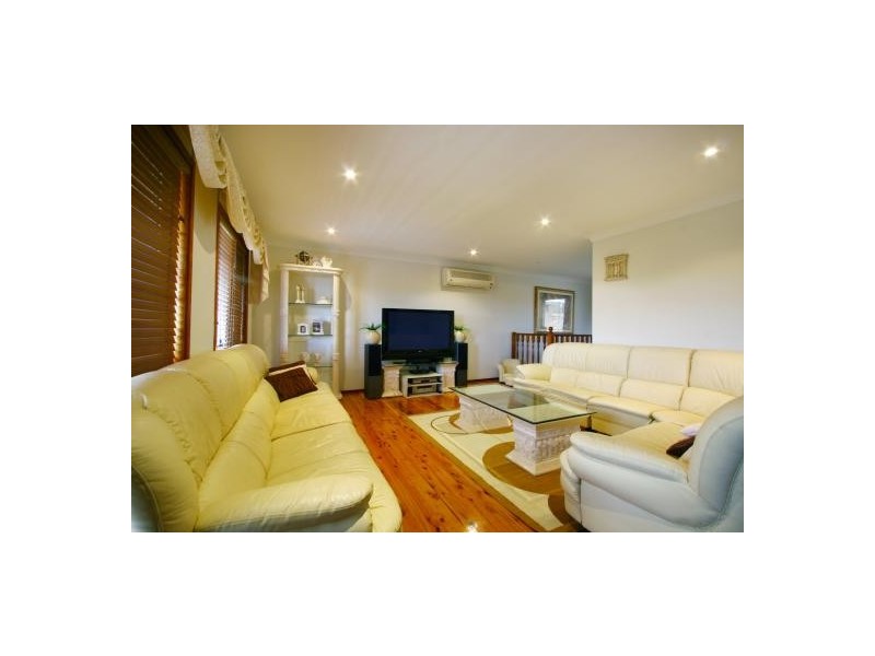 Cordeaux Heights NSW 2526